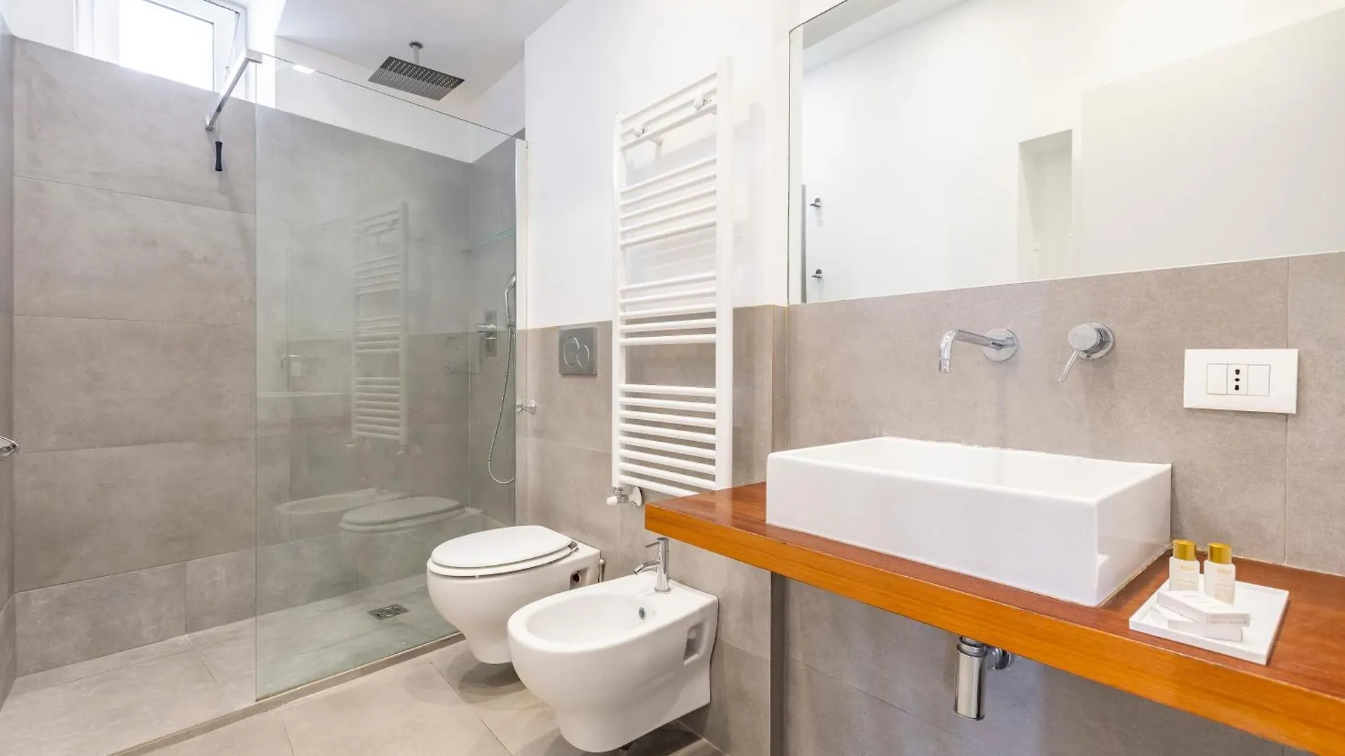 Great Opera House Apartment Rome Italy